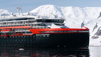 Itinerary Map/Ship Image