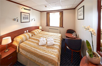 Category Twin Deluxe Plus Boat Deck