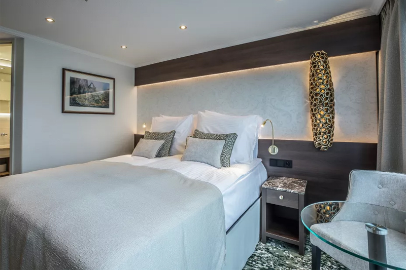 Category Emerald Deck Suite (Lower)