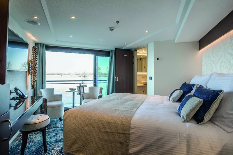 Category Diamond Deck - Superior Suite (Upper)