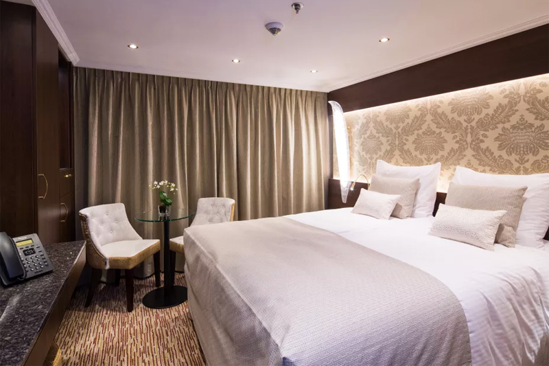 Category Emerald Deck Suite (Lower)