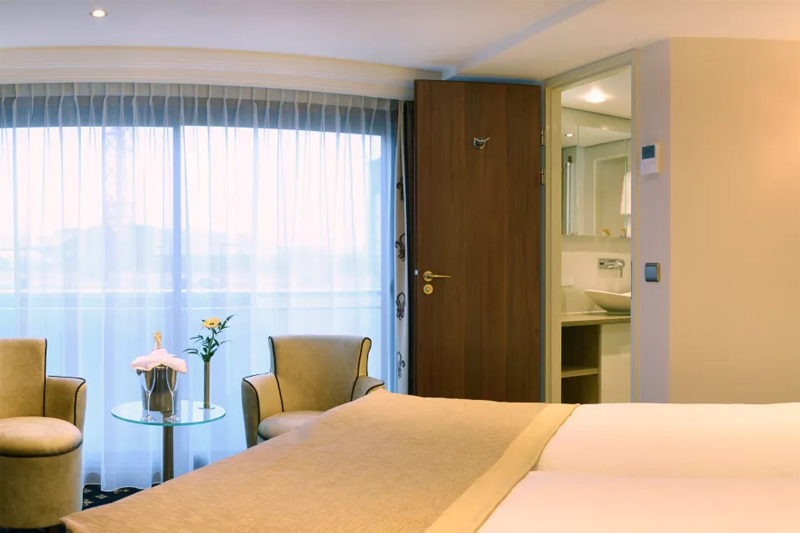 Category Diamond Deck - Superior Suite (Upper)