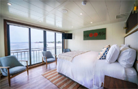 Category Luxury Suite