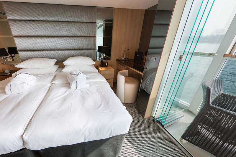 Category RJ Junior Balcony Suite 