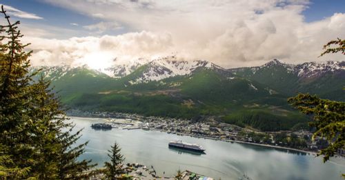 5. Tour of Alaska Dramatic Glaciers and Wildest Creatures