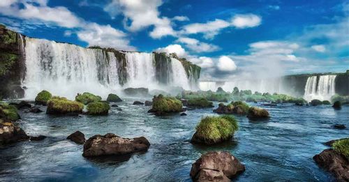 See and hear the thundering water of the Iguassu Falls
