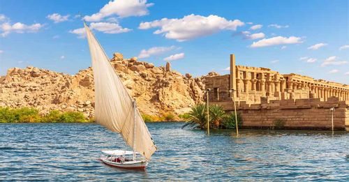 Cruise along the Nile River