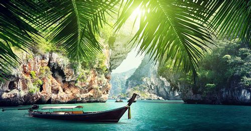 Relax on famous Thailand beaches for picturesque scenery