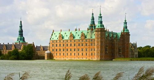 Learn history at Frederiksborg Castle
