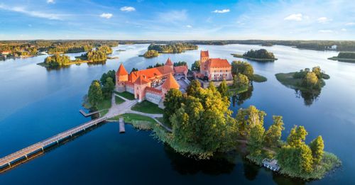 Visit Trakai Island Castle