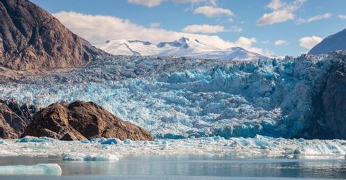 3. Experience Alaska’s TRACY ARM–JUNEAU Scenic Cruisetour